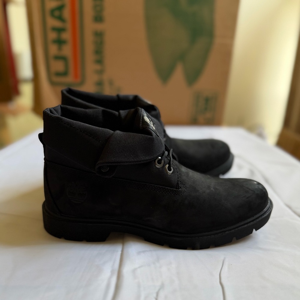 Timberland roll top boot black new in original box